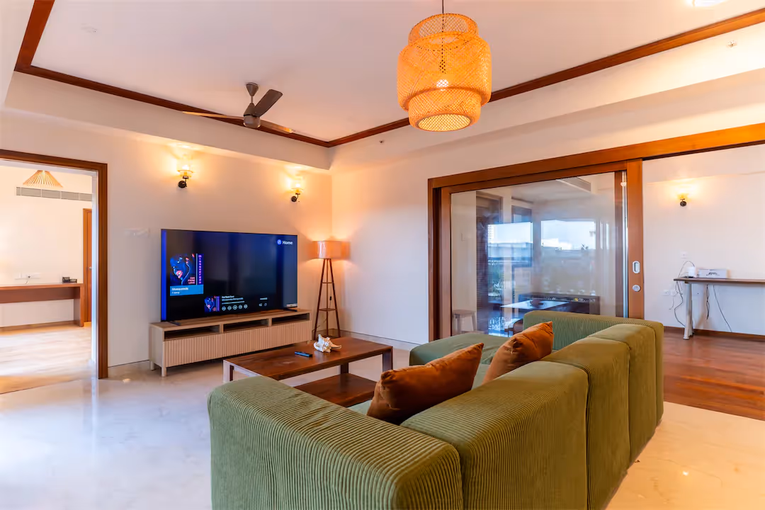 Radical Rhapsody, Whitefield - Main